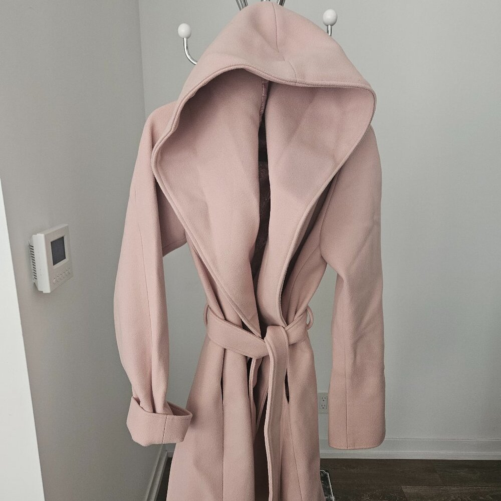 Hoodied Wool Coat Smooth Line